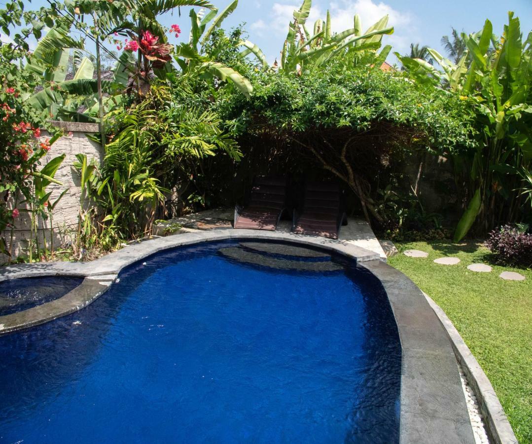 Ratna Villa Ubud  Exterior photo